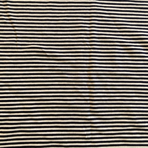 NWOT Babaton Foundation Crew T-Shirt - Picture 5 of 6